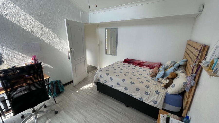 4 Bedroom Property for Sale in Van Der Hoff Park North West